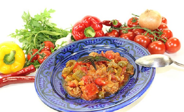 Tajine de poivrons et aux tomates